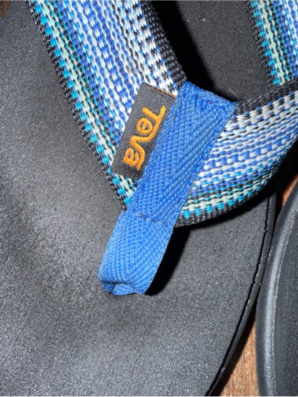 Teva Black Flip Flops with Blue Striped Fabric Straps size 9 comfy cushioning - Picture 4 of 9